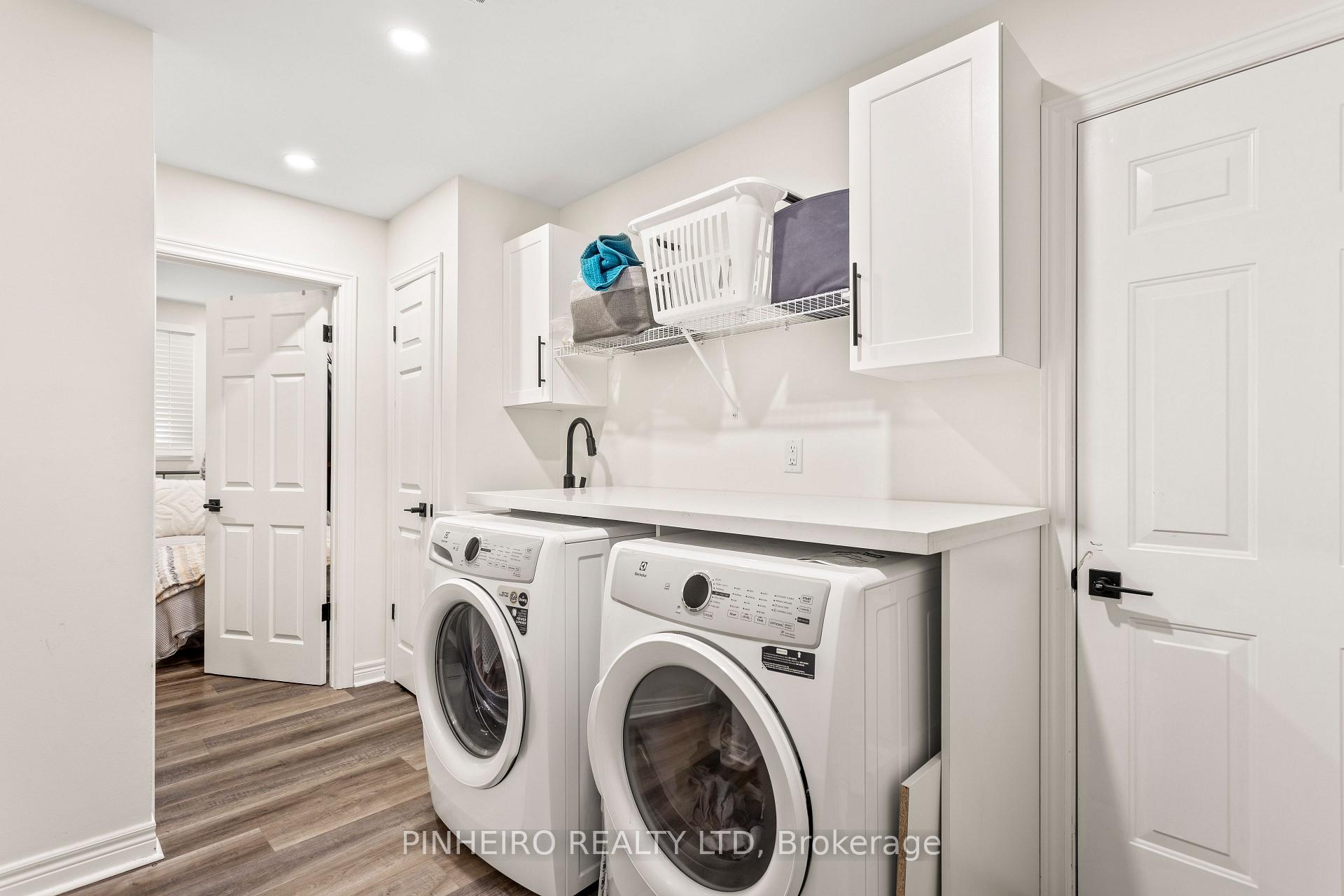 Photo 26 of 1543 Stoneybrook Crescent, London, North G — HOMEH