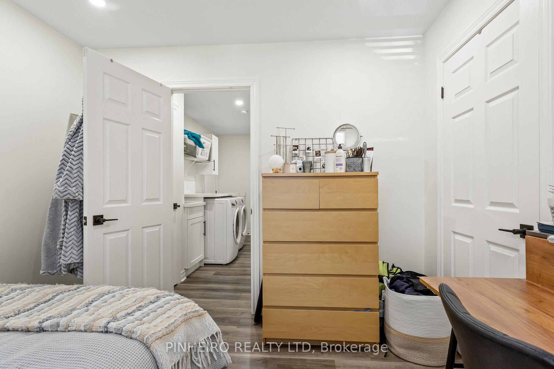 Photo 28 of 1543 Stoneybrook Crescent, London, North G — HOMEH