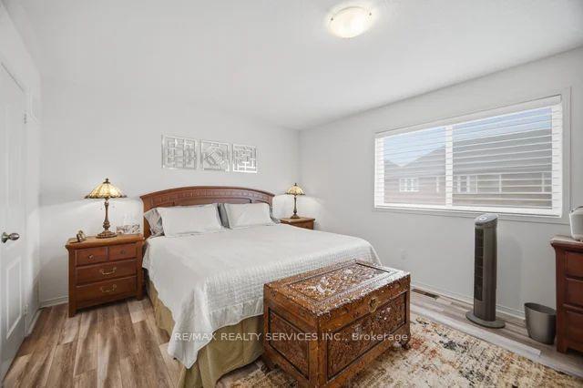 Photo 22 of 19 Thornbush Boulevard, Brampton, Fletcher's Meadow — HOMEH