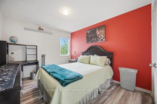 Photo 32 of 19 Thornbush Boulevard, Brampton, Fletcher's Meadow — HOMEH