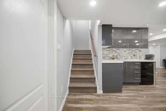 Photo 37 of 19 Thornbush Boulevard, Brampton, Fletcher's Meadow — HOMEH