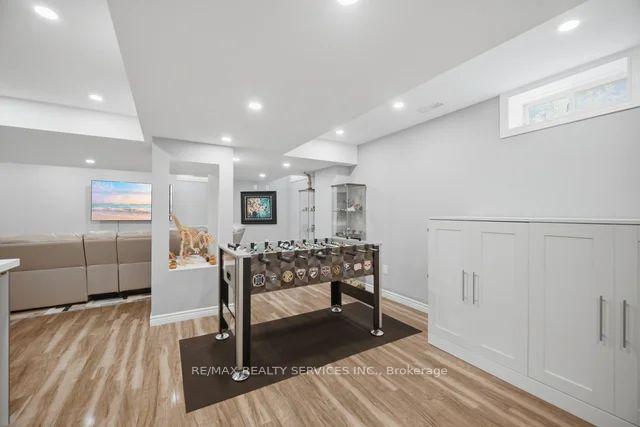 Photo 41 of 19 Thornbush Boulevard, Brampton, Fletcher's Meadow — HOMEH