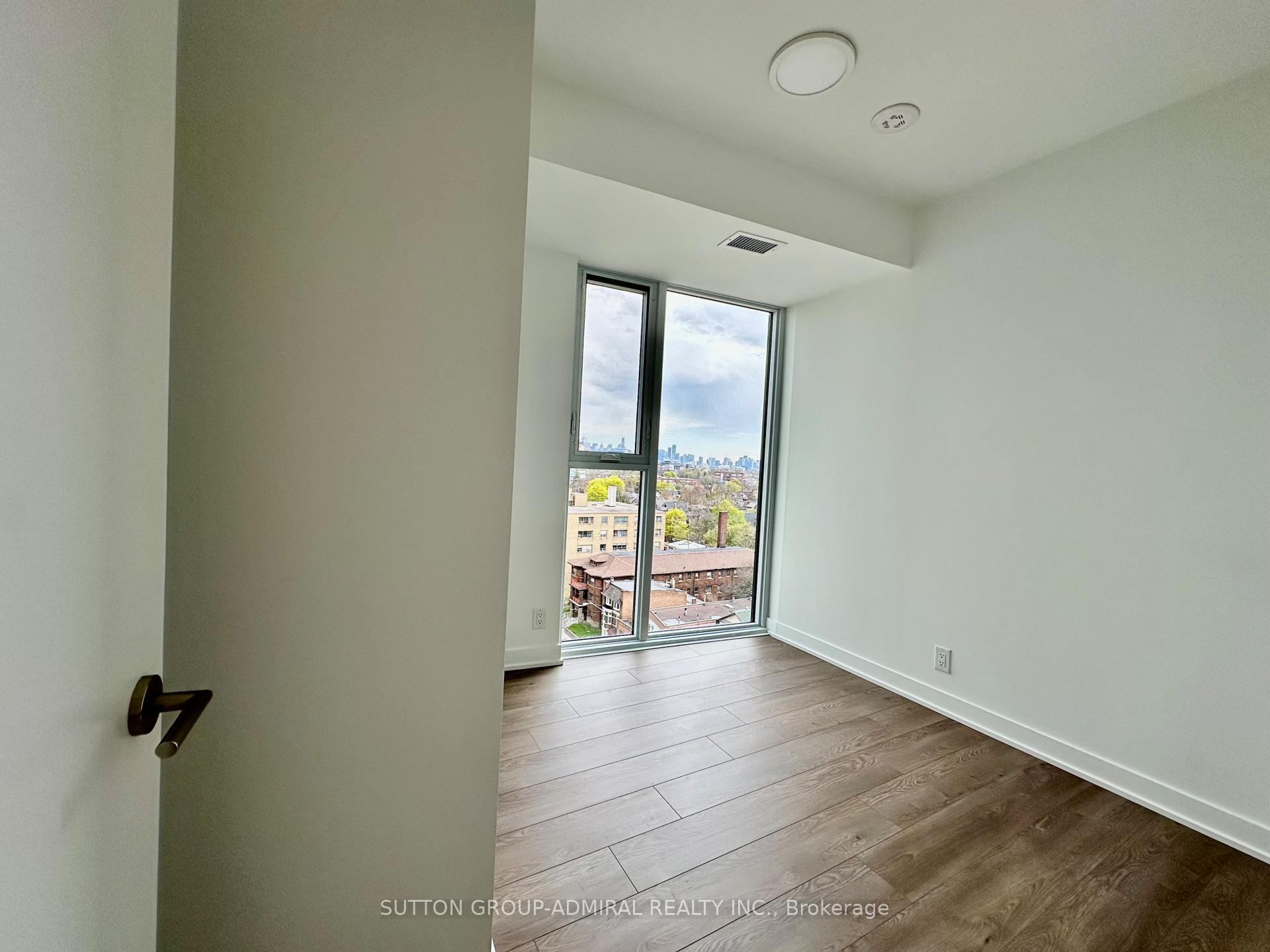 Photo 9 of Unit 903, 1660 Bloor Street W, Toronto, High Park North — HOMEH