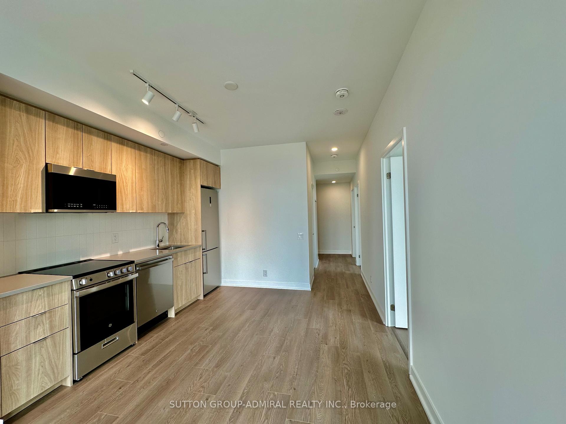 Photo 20 of Unit 903, 1660 Bloor Street W, Toronto, High Park North — HOMEH