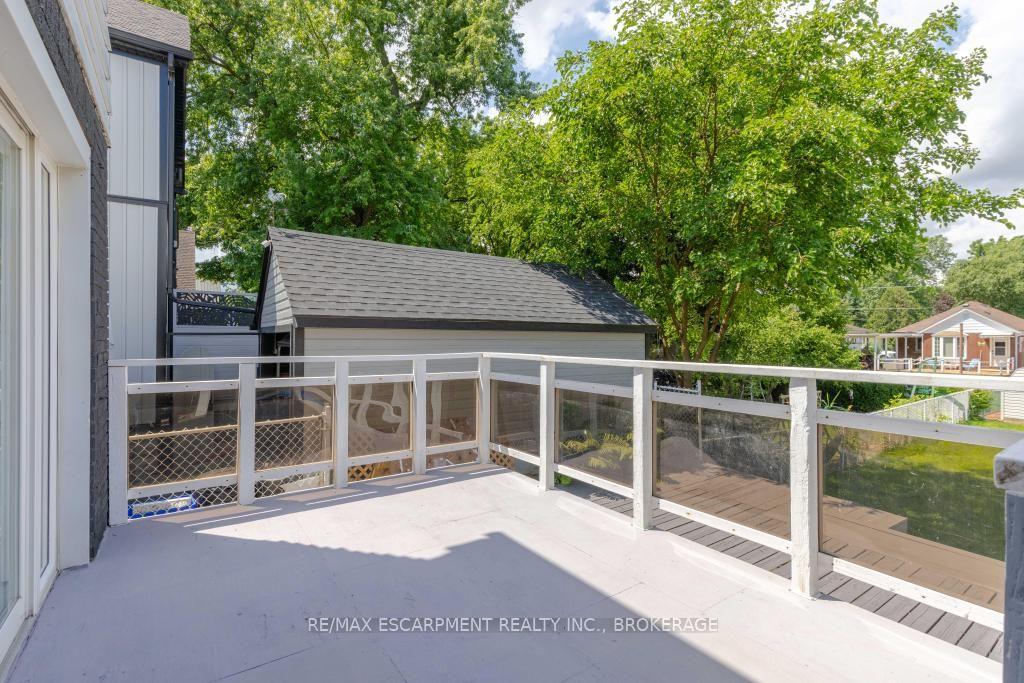 Photo 4 of 5701 Dorchester Road, Niagara Falls, Hospital — HOMEH