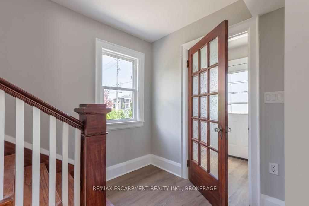 Photo 13 of 5701 Dorchester Road, Niagara Falls, Hospital — HOMEH