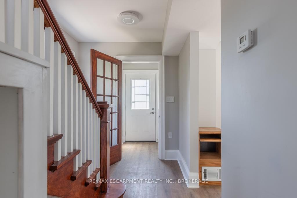Photo 14 of 5701 Dorchester Road, Niagara Falls, Hospital — HOMEH