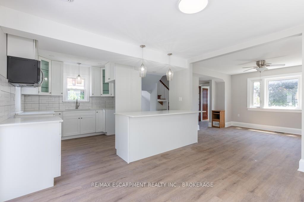 Photo 19 of 5701 Dorchester Road, Niagara Falls, Hospital — HOMEH