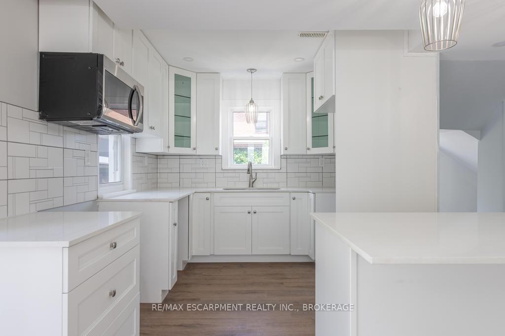 Photo 20 of 5701 Dorchester Road, Niagara Falls, Hospital — HOMEH
