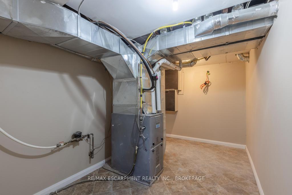 Photo 31 of 5701 Dorchester Road, Niagara Falls, Hospital — HOMEH