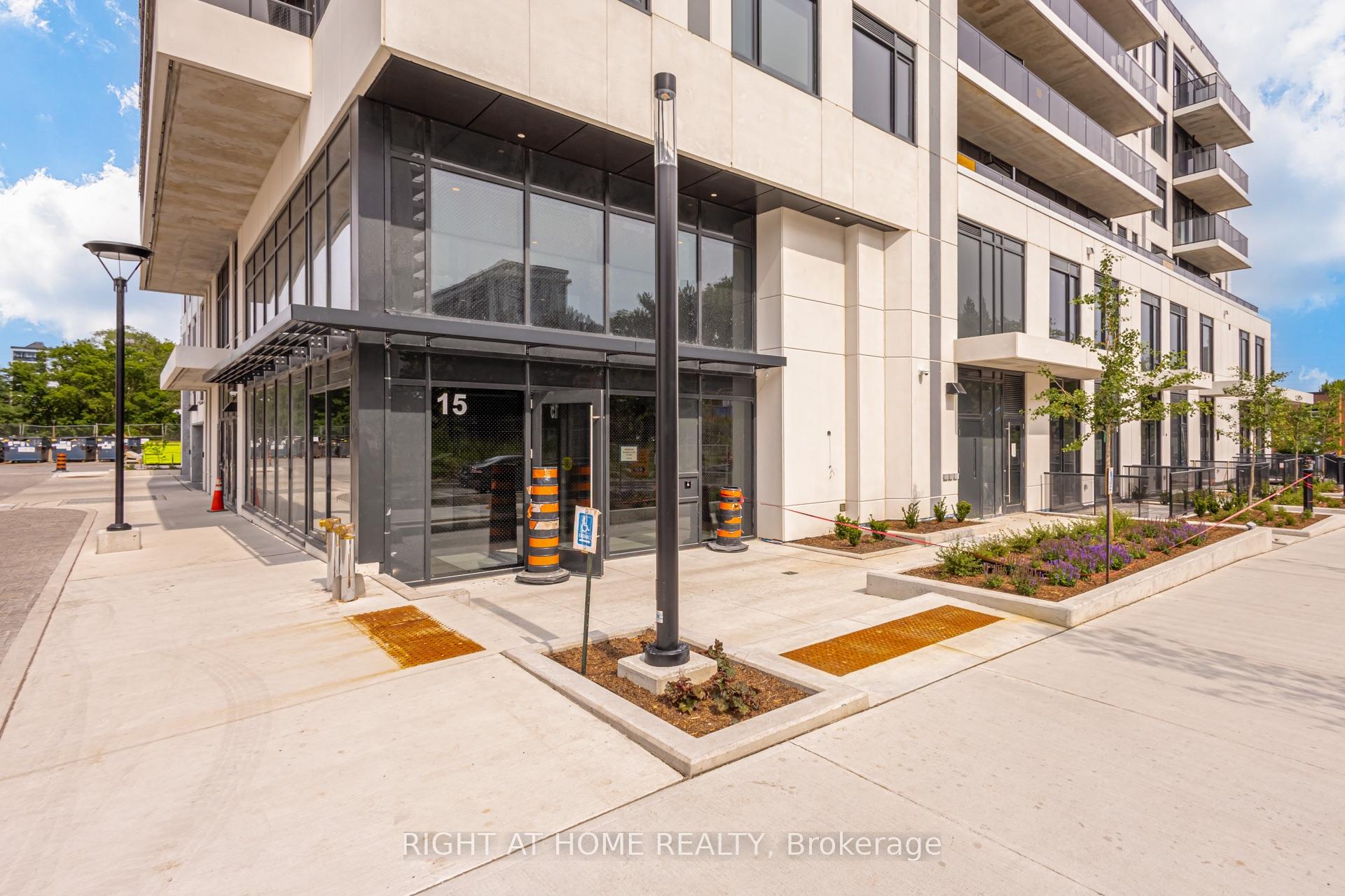 Photo 3 of Unit 907, 15 David Salomon Drive, Toronto, Flemingdon Park — HOMEH
