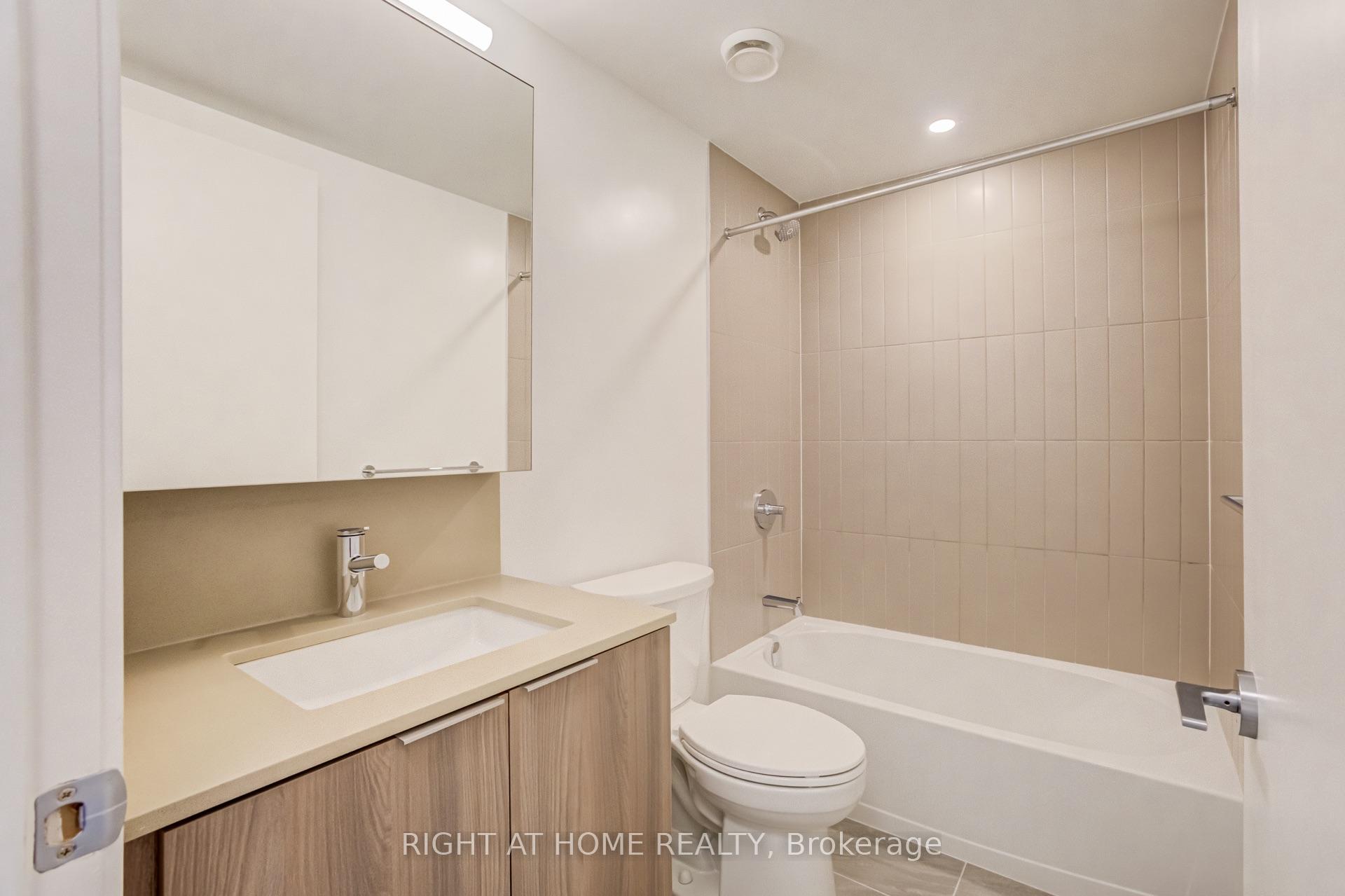 Photo 6 of Unit 907, 15 David Salomon Drive, Toronto, Flemingdon Park — HOMEH