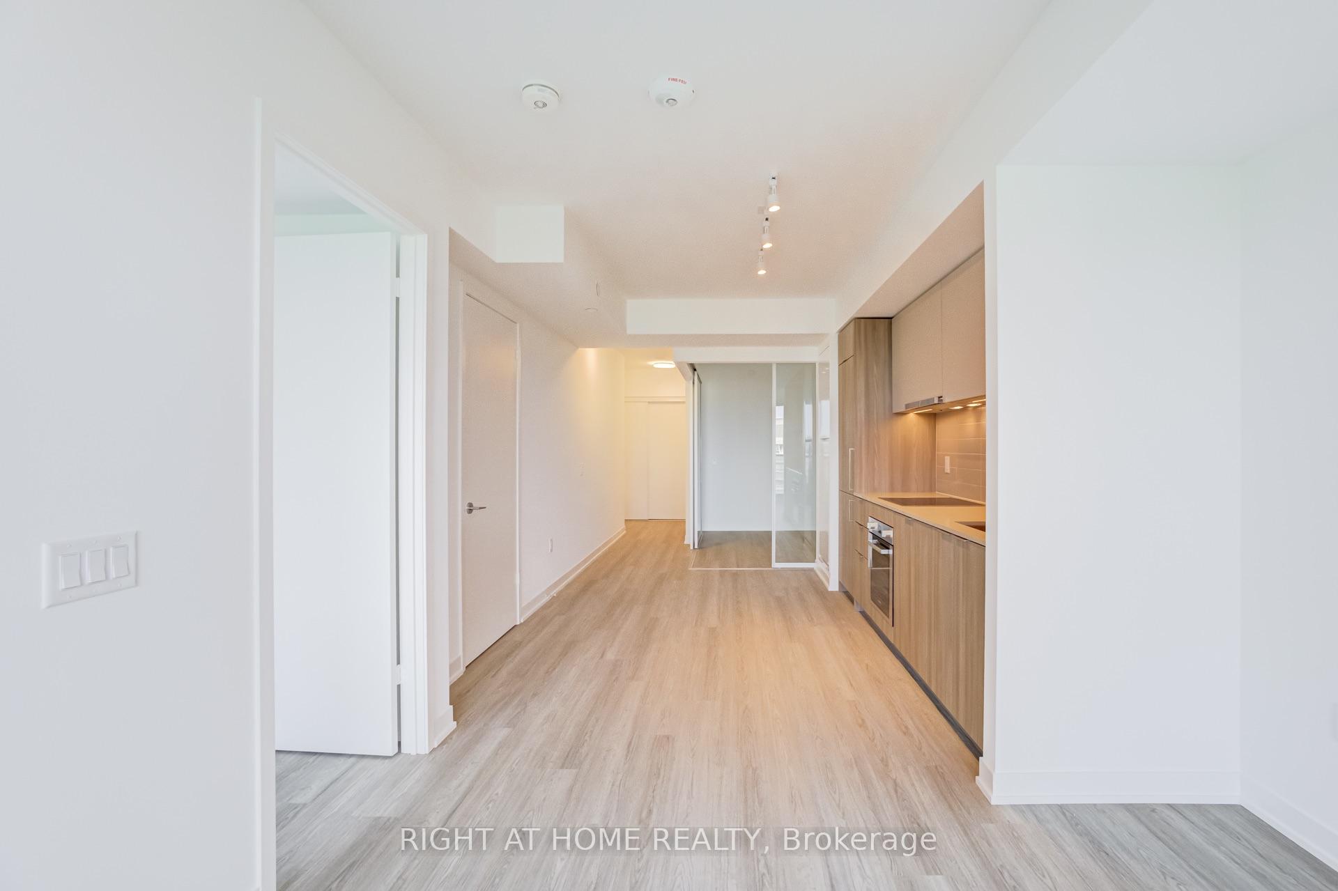 Photo 16 of Unit 907, 15 David Salomon Drive, Toronto, Flemingdon Park — HOMEH
