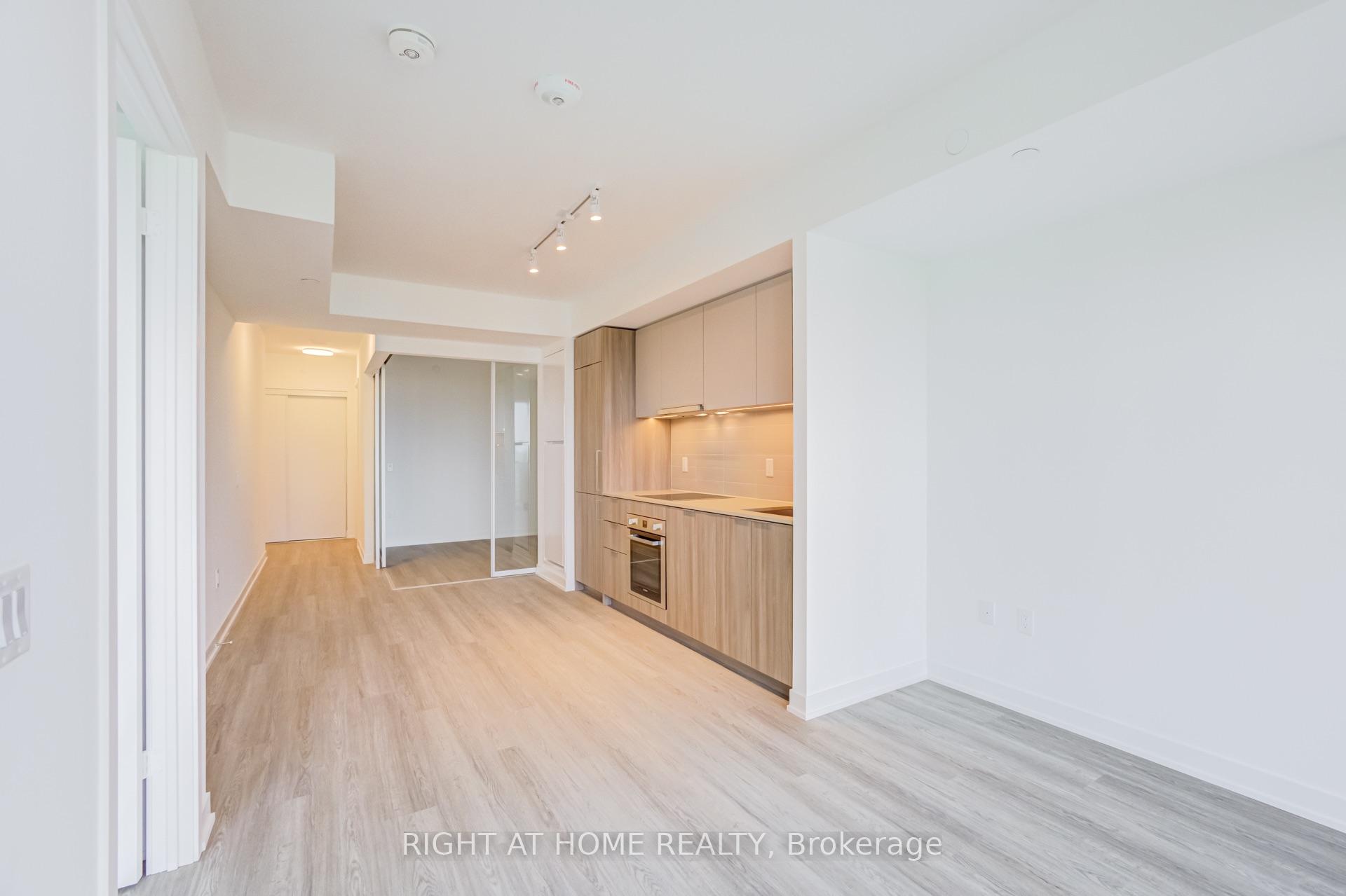 Photo 17 of Unit 907, 15 David Salomon Drive, Toronto, Flemingdon Park — HOMEH