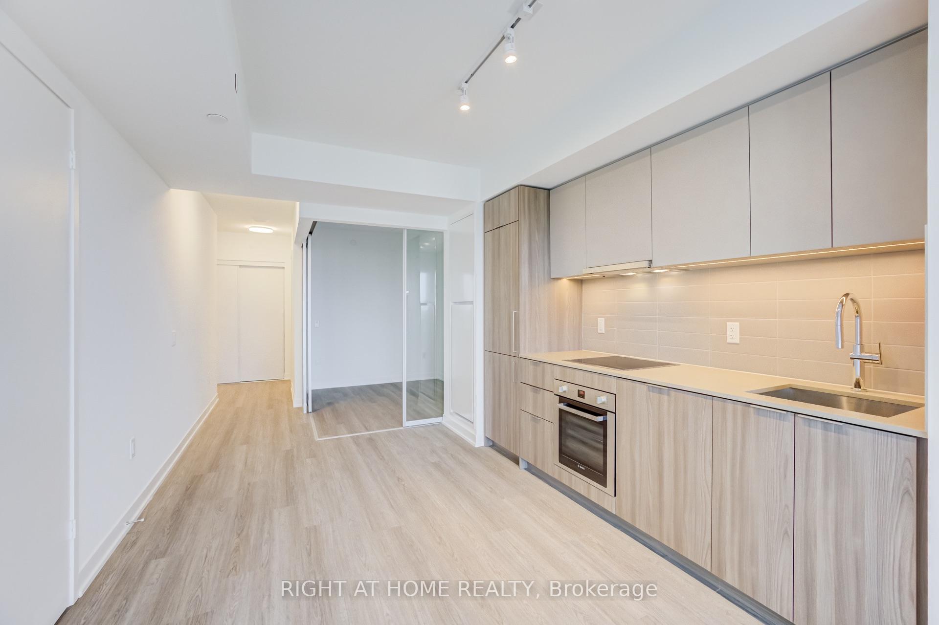 Photo 18 of Unit 907, 15 David Salomon Drive, Toronto, Flemingdon Park — HOMEH