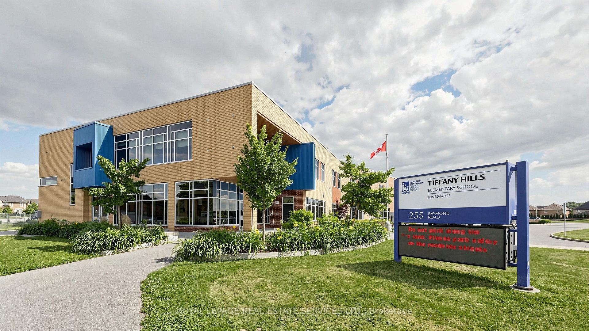 Photo 41 of 7 Birot Lane, Hamilton, Ancaster — HOMEH