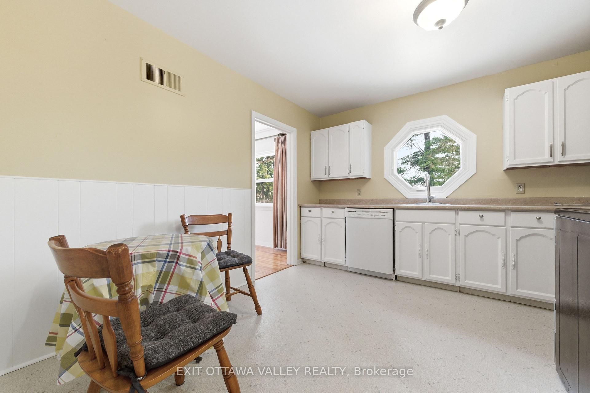 Photo 6 of 22 Cabot Place, Deep River, Deep River — HOMEH
