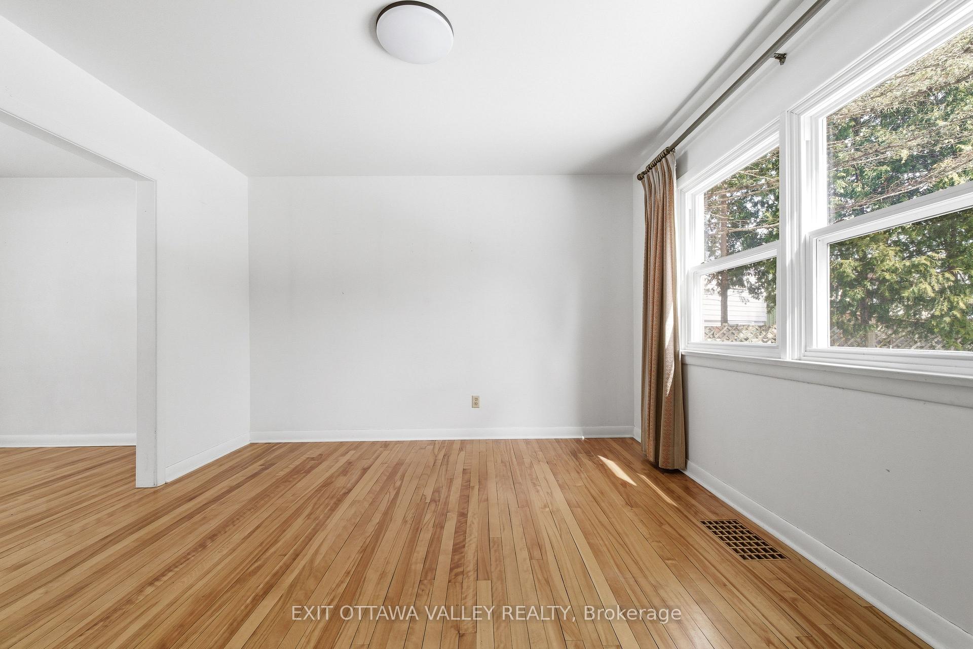 Photo 11 of 22 Cabot Place, Deep River, Deep River — HOMEH