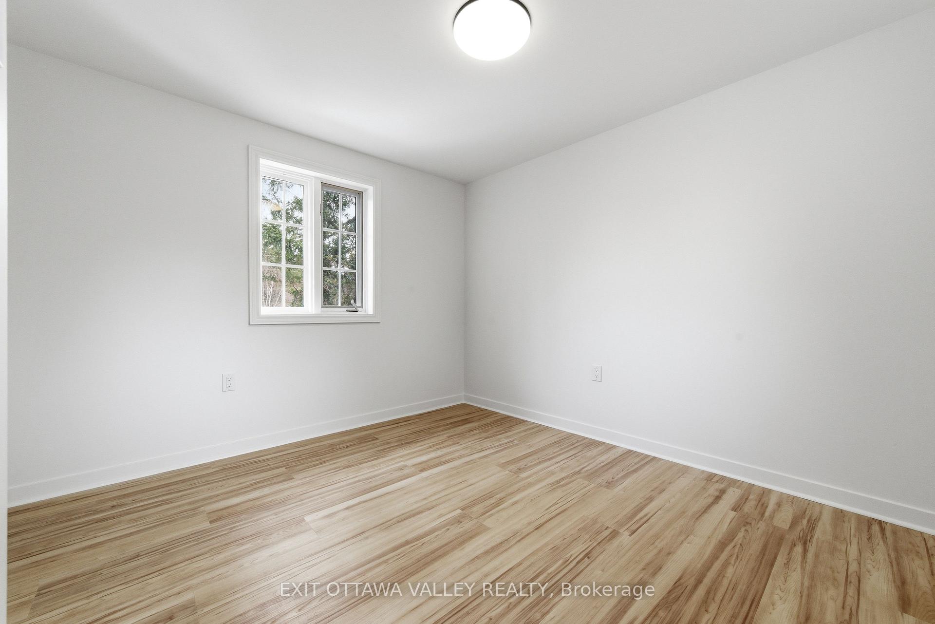 Photo 18 of 22 Cabot Place, Deep River, Deep River — HOMEH