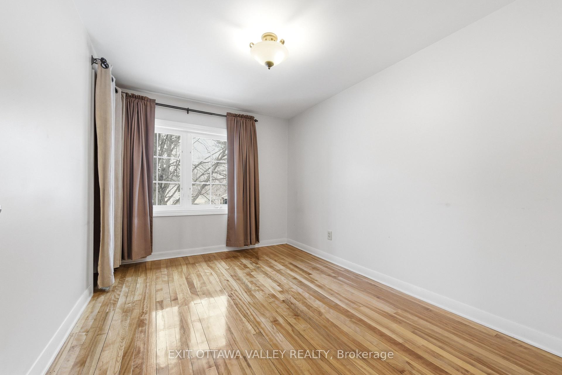 Photo 22 of 22 Cabot Place, Deep River, Deep River — HOMEH