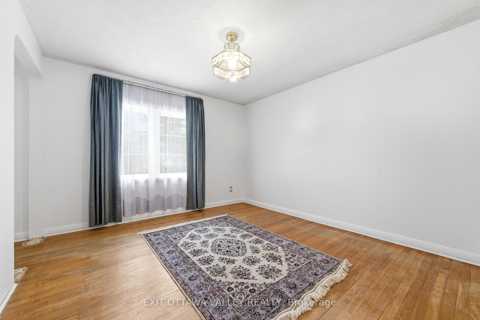 Photo 27 of 22 Cabot Place, Deep River, Deep River — HOMEH