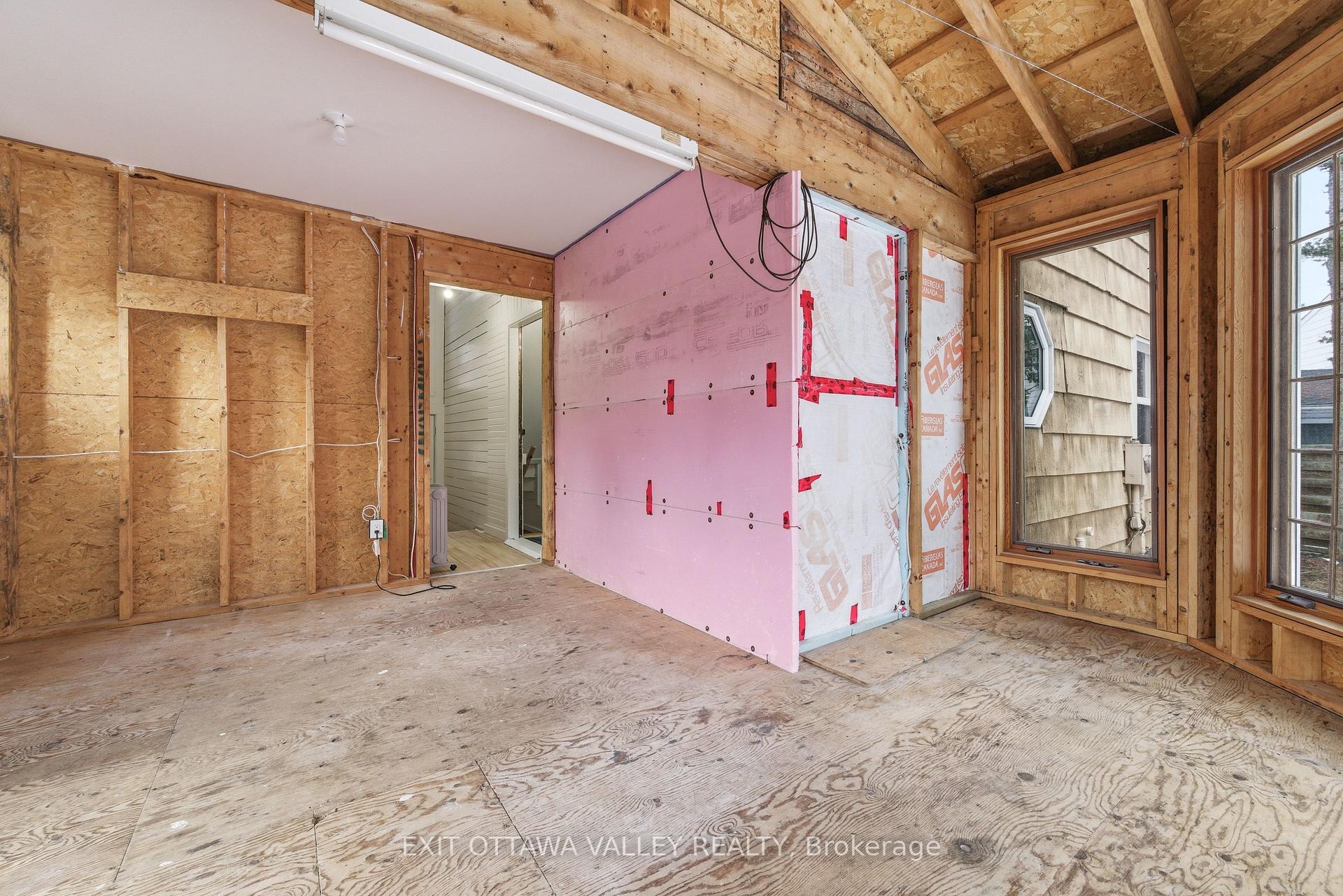 Photo 29 of 22 Cabot Place, Deep River, Deep River — HOMEH