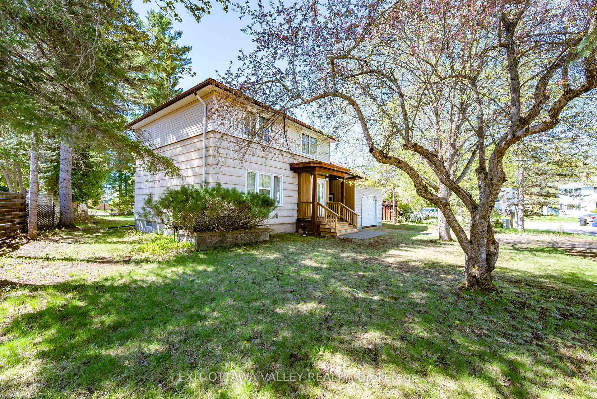 Photo 42 of 22 Cabot Place, Deep River, Deep River — HOMEH