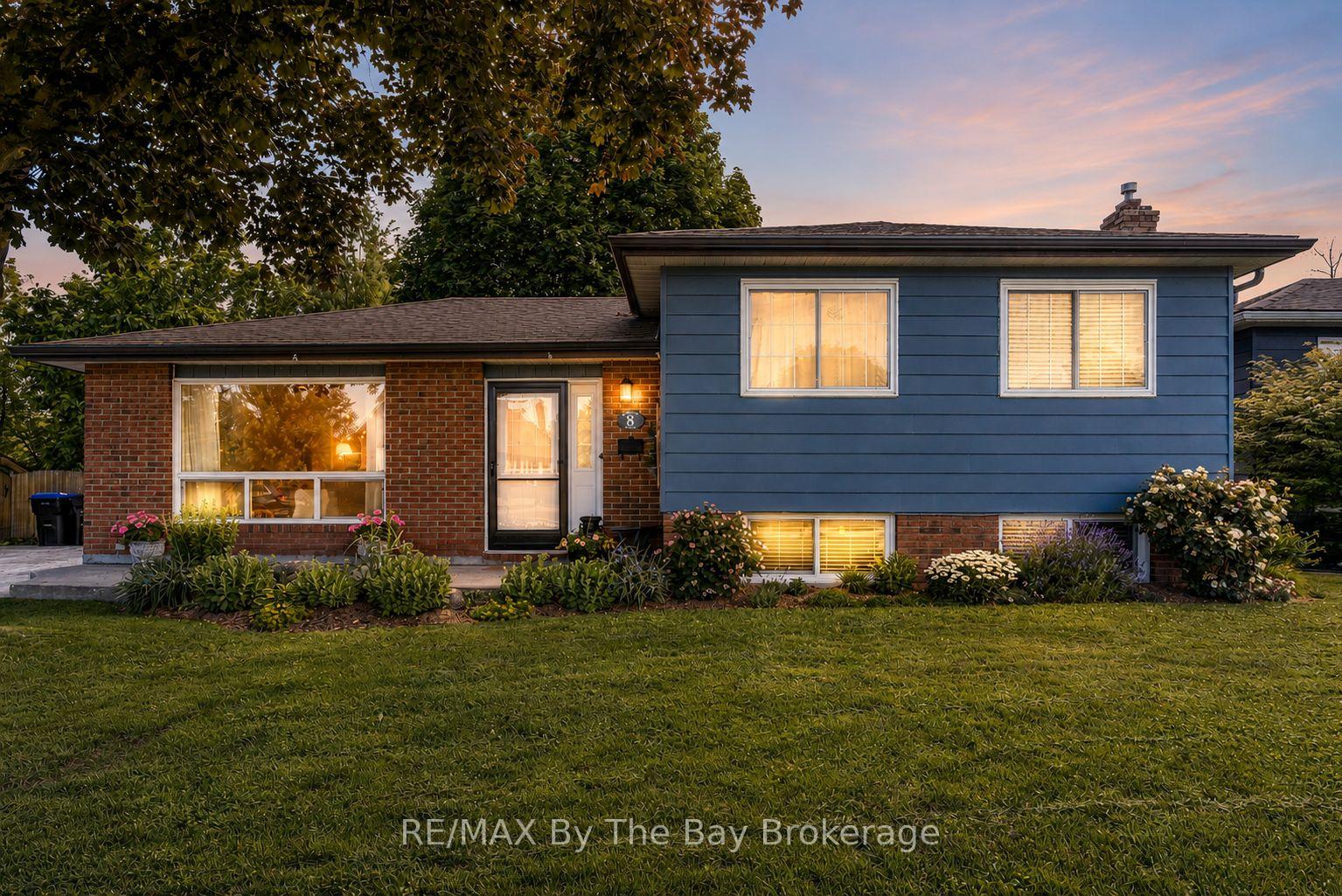 Photo 1 of 8 Harben Court, Collingwood — HOMEH