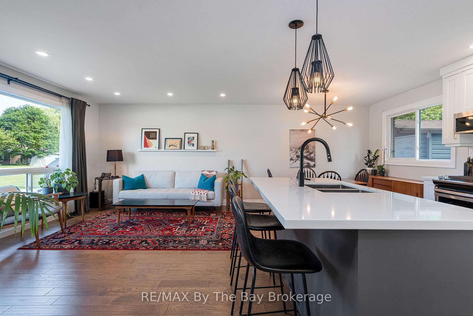Photo 7 of 8 Harben Court, Collingwood — HOMEH