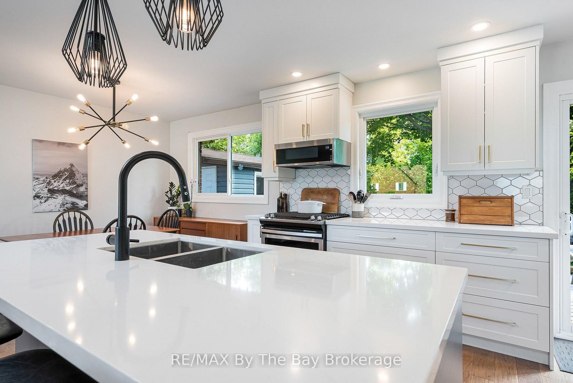 Photo 8 of 8 Harben Court, Collingwood — HOMEH