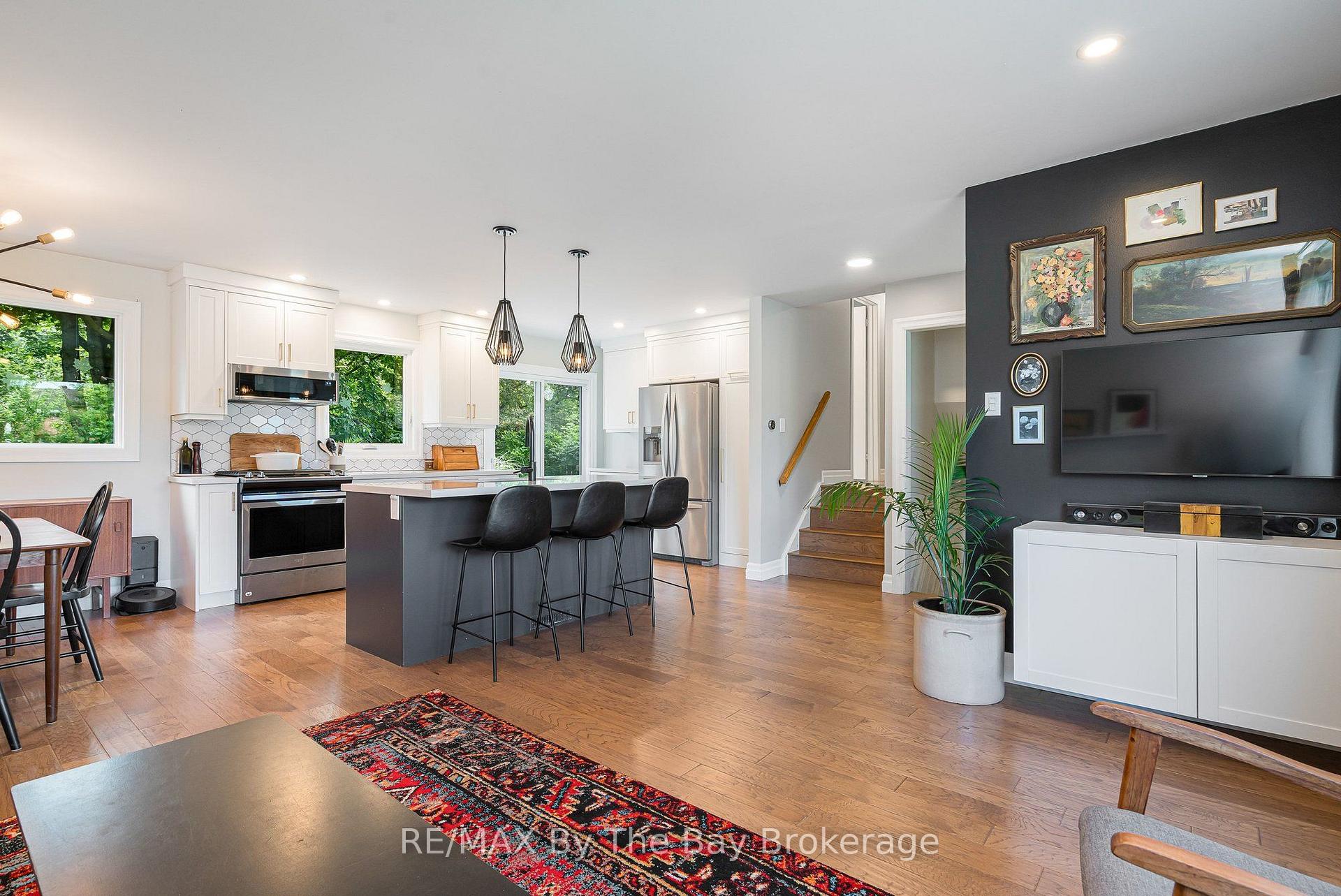 Photo 13 of 8 Harben Court, Collingwood — HOMEH