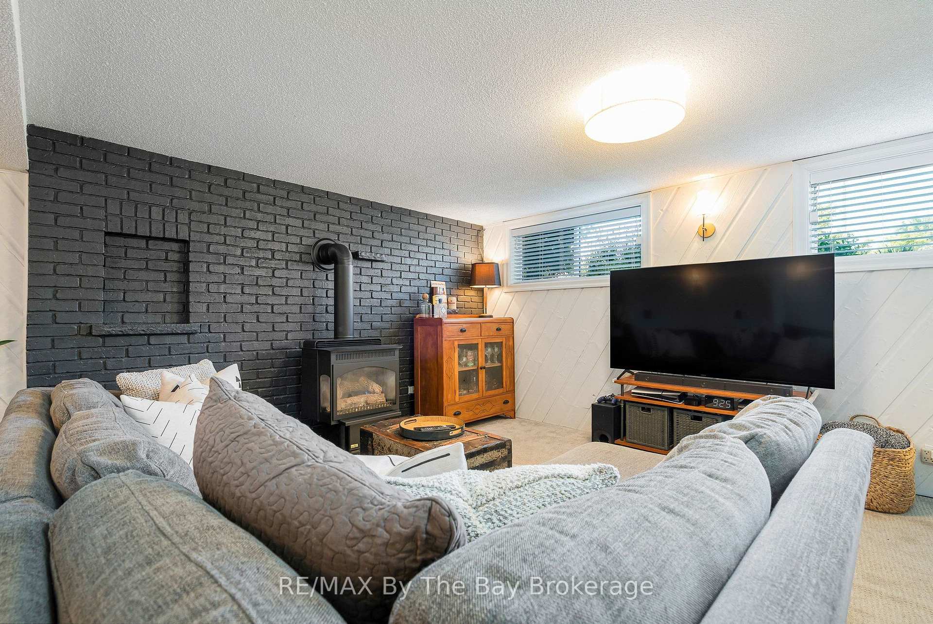 Photo 25 of 8 Harben Court, Collingwood — HOMEH