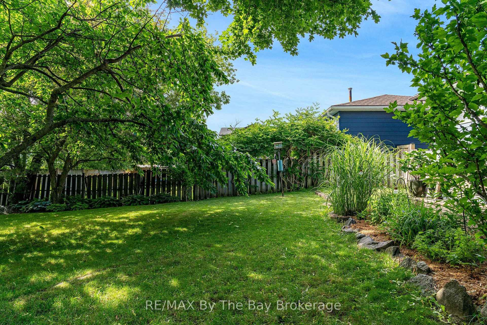 Photo 40 of 8 Harben Court, Collingwood — HOMEH