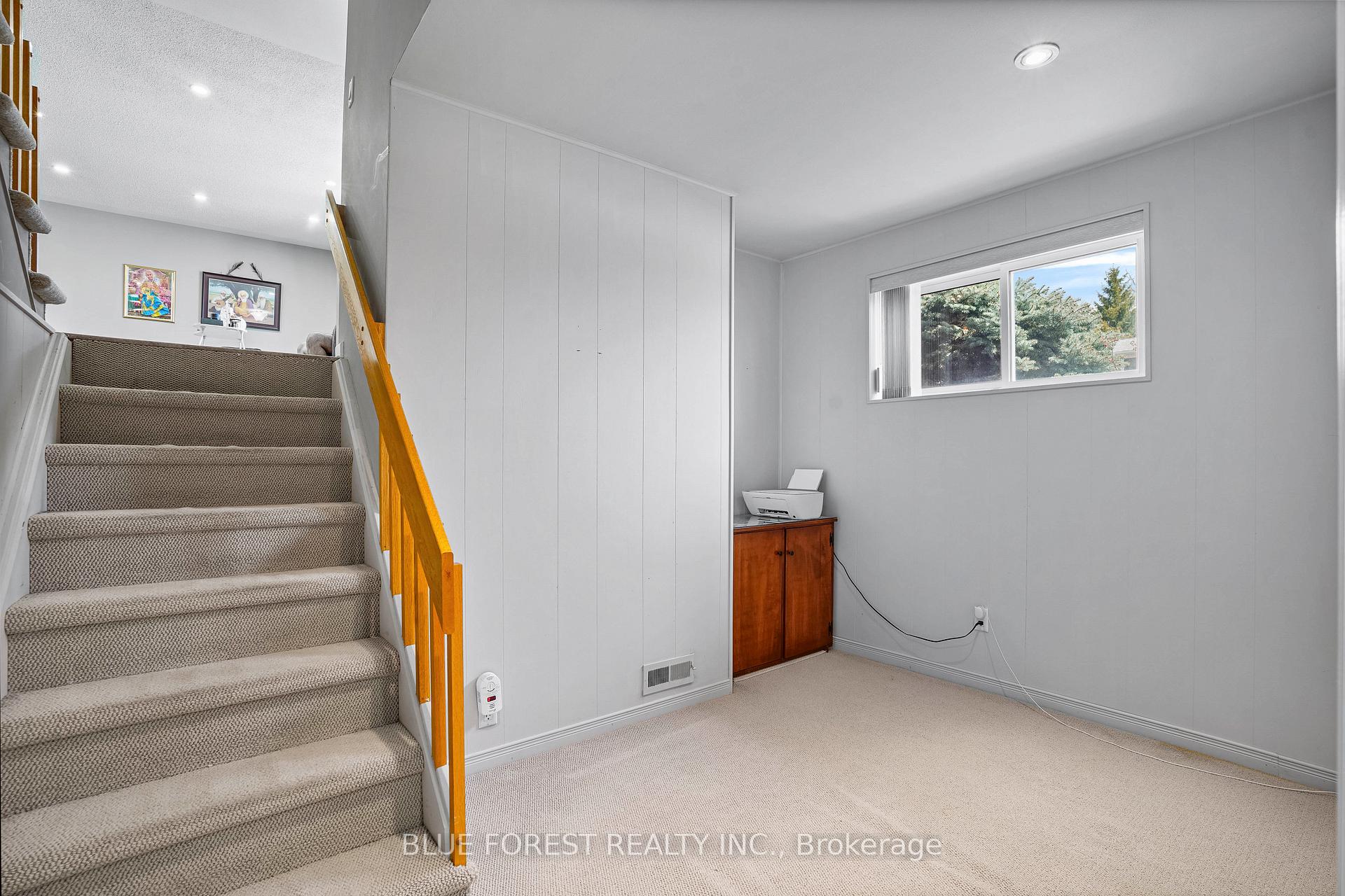 Photo 28 of 23 Fox Mill Crescent, London, South N — HOMEH