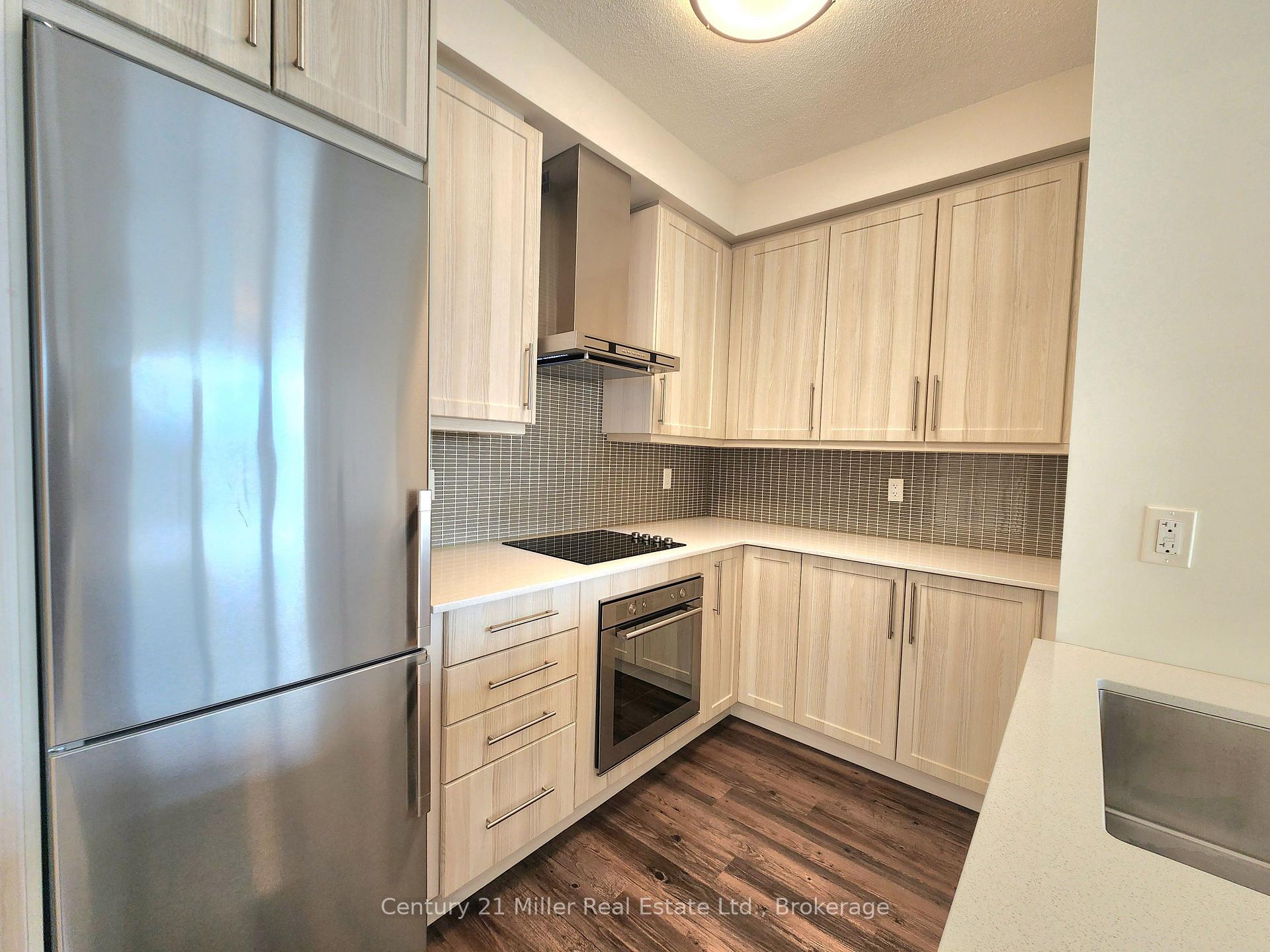 Photo 14 of Unit 607, 2087 Fairview Street, Burlington, Freeman — HOMEH