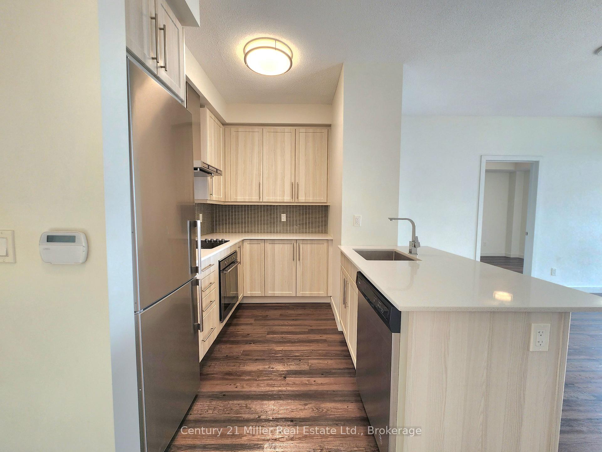 Photo 16 of Unit 607, 2087 Fairview Street, Burlington, Freeman — HOMEH