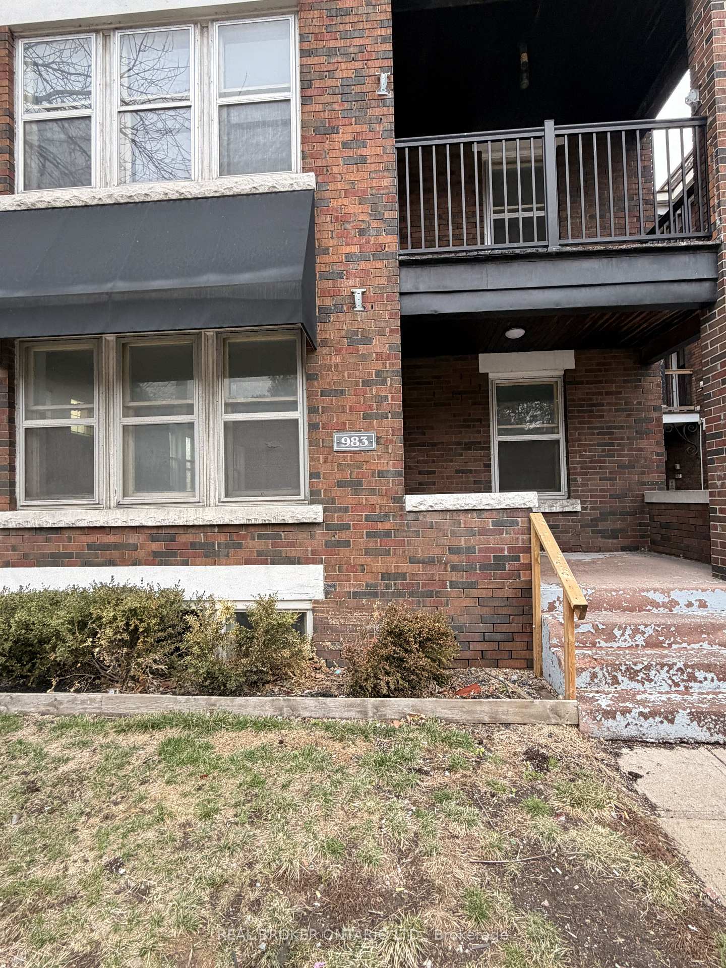 Photo 1 of Unit 1, 983 Main Street E, Hamilton, Crown Point — HOMEH