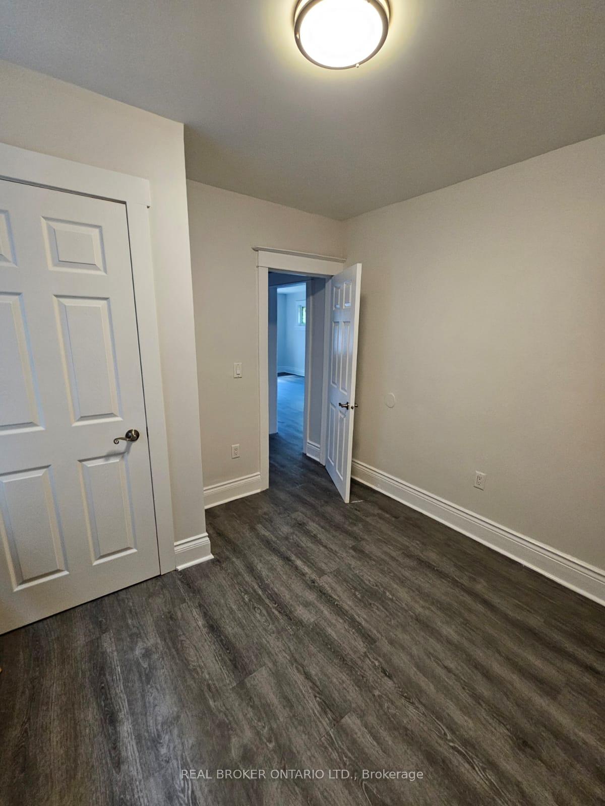 Photo 11 of Unit 1, 983 Main Street E, Hamilton, Crown Point — HOMEH
