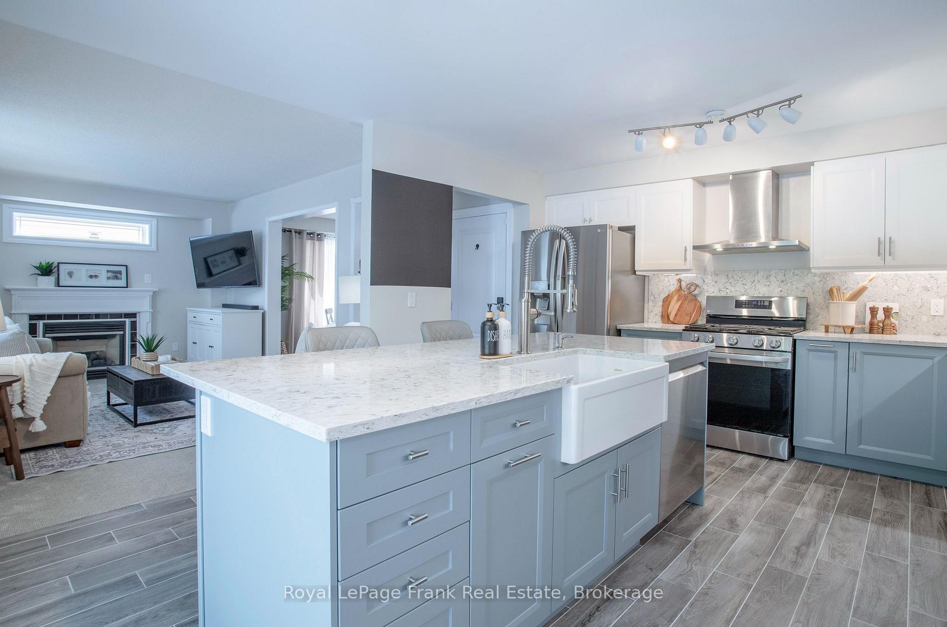 Photo 13 of 78 Vanguard Drive, Whitby, Brooklin — HOMEH