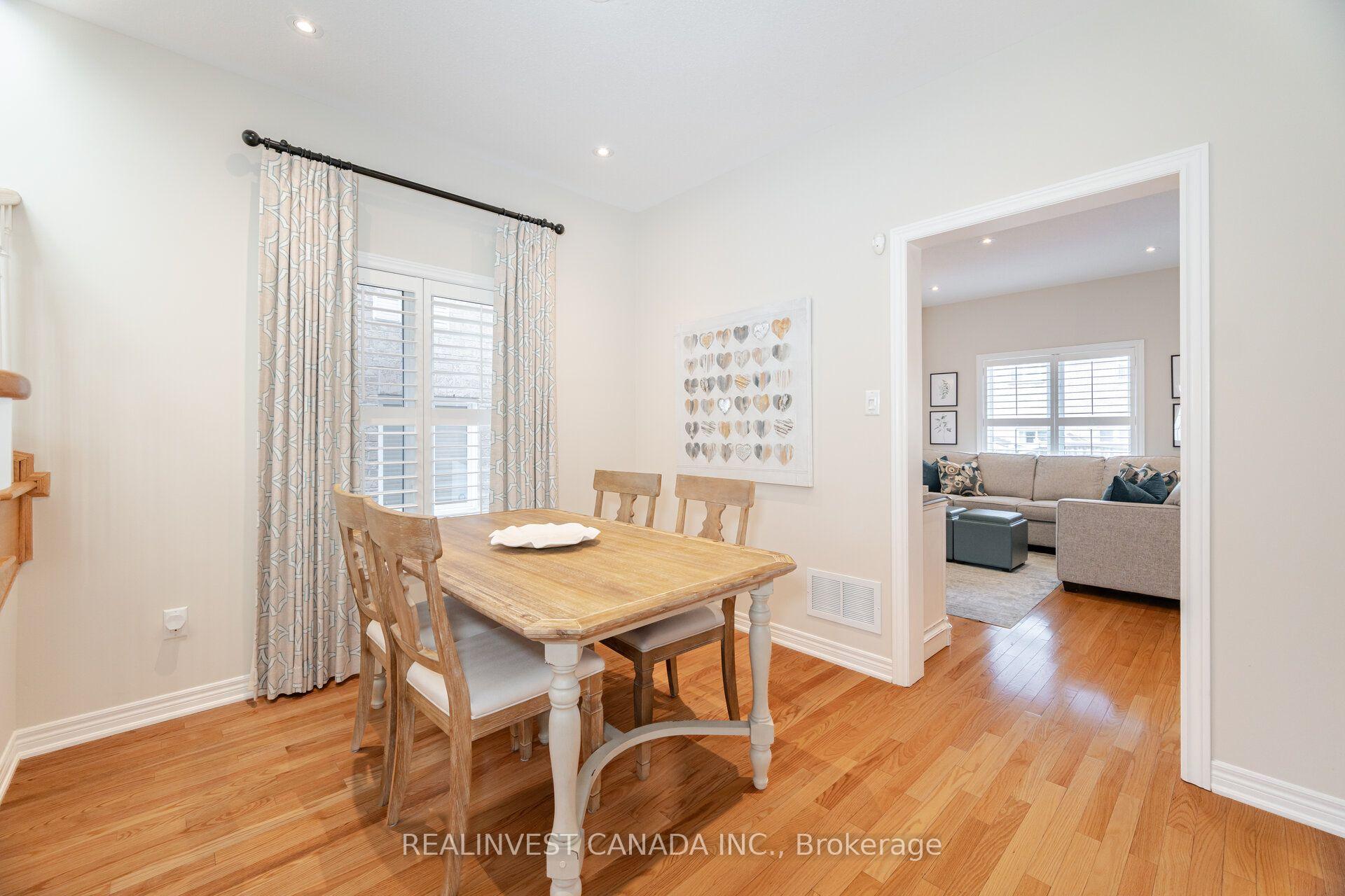 Photo 8 of 50 Lauderdale Drive, Vaughan, Patterson — HOMEH