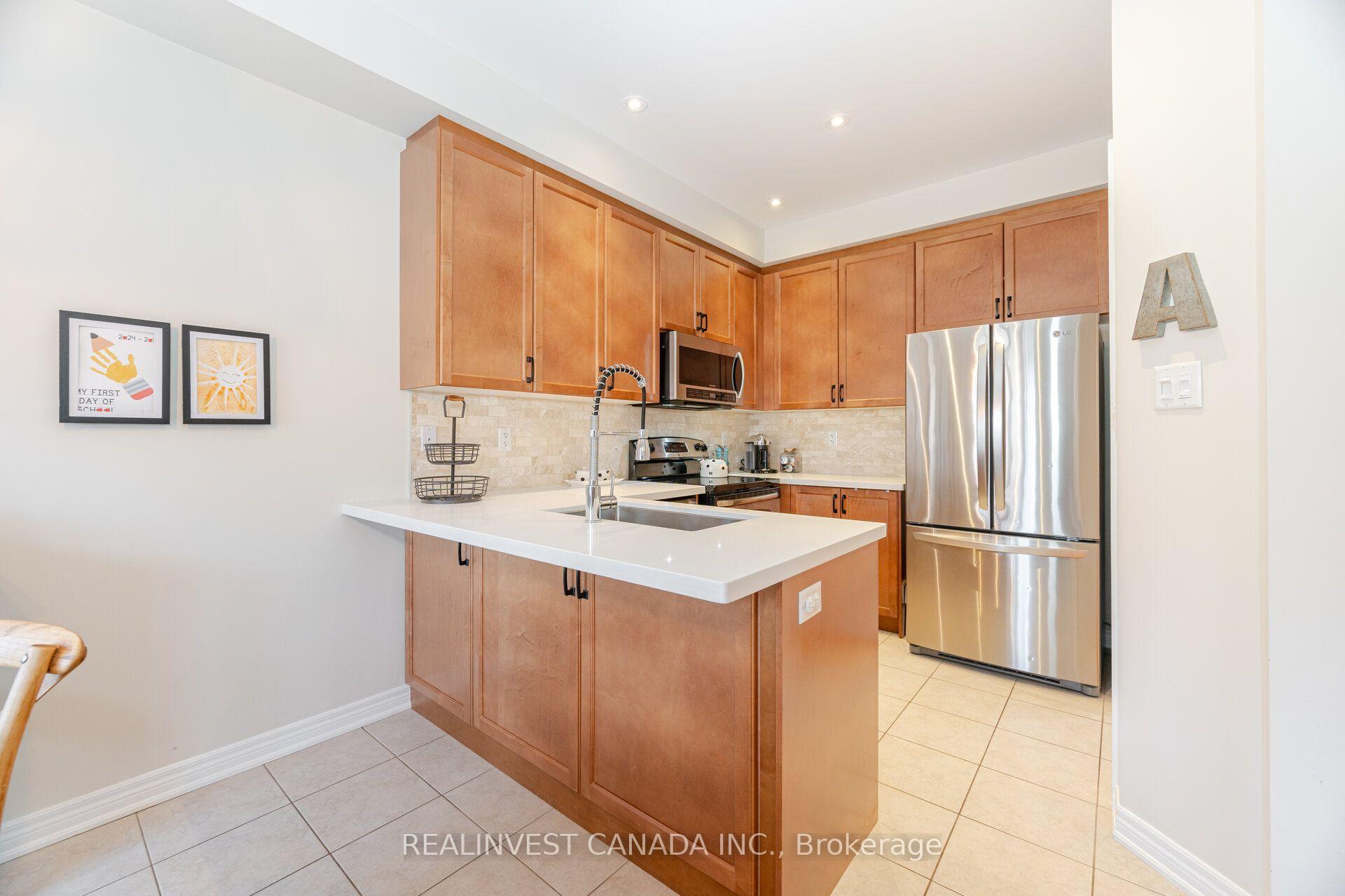 Photo 13 of 50 Lauderdale Drive, Vaughan, Patterson — HOMEH