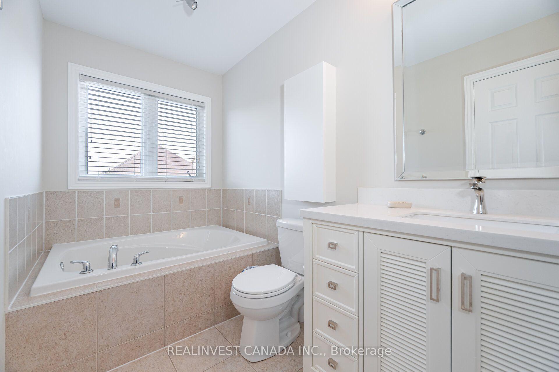 Photo 25 of 50 Lauderdale Drive, Vaughan, Patterson — HOMEH