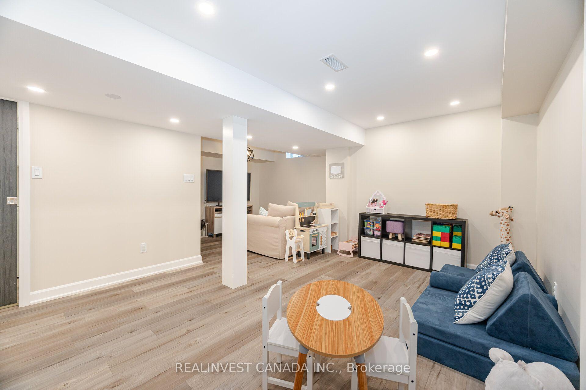 Photo 34 of 50 Lauderdale Drive, Vaughan, Patterson — HOMEH