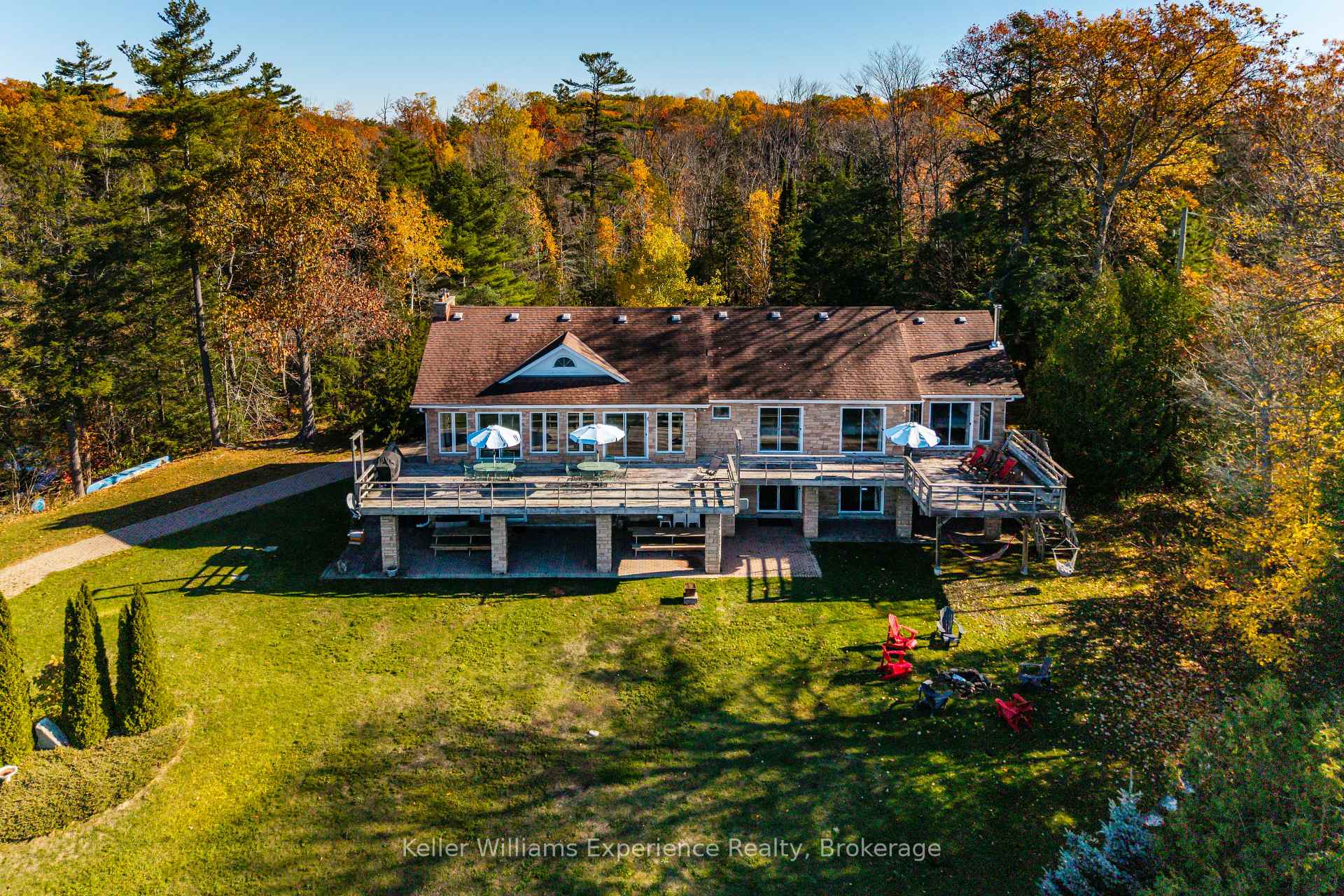 Front of 804 Kings Farm Road