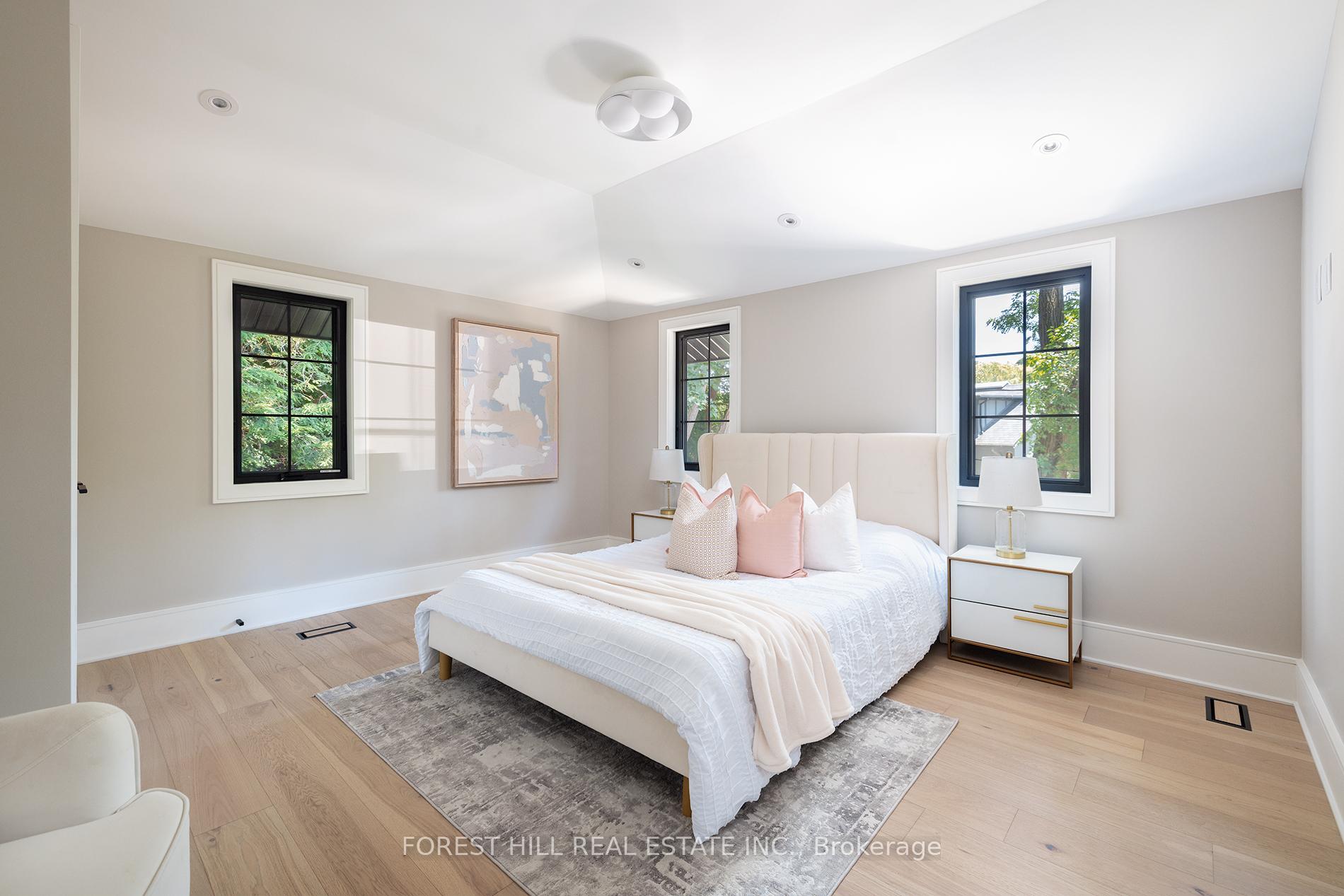 Photo 26 of 52 Roxborough Drive, Toronto, Rosedale-Moore Park — HOMEH
