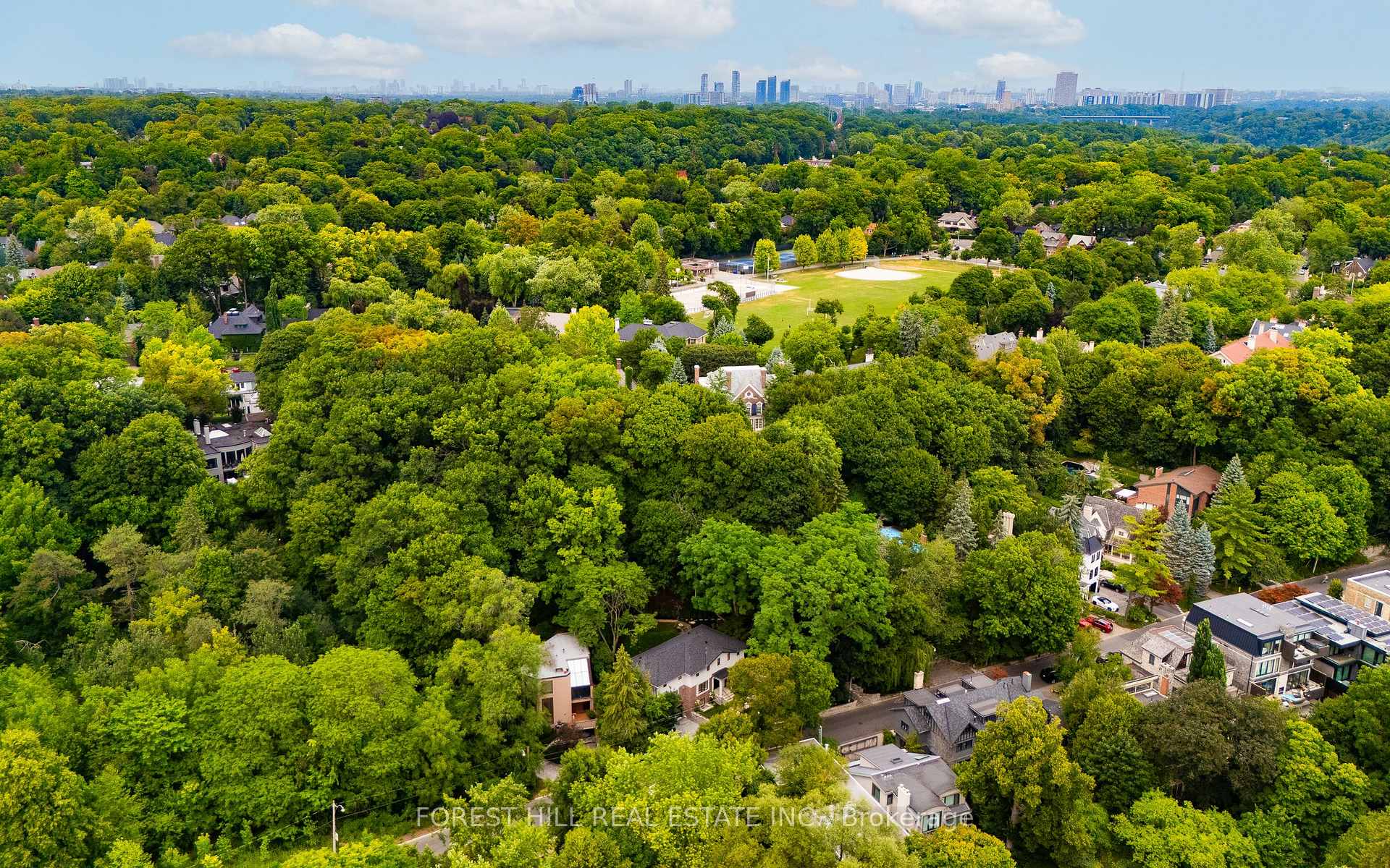 Photo 36 of 52 Roxborough Drive, Toronto, Rosedale-Moore Park — HOMEH
