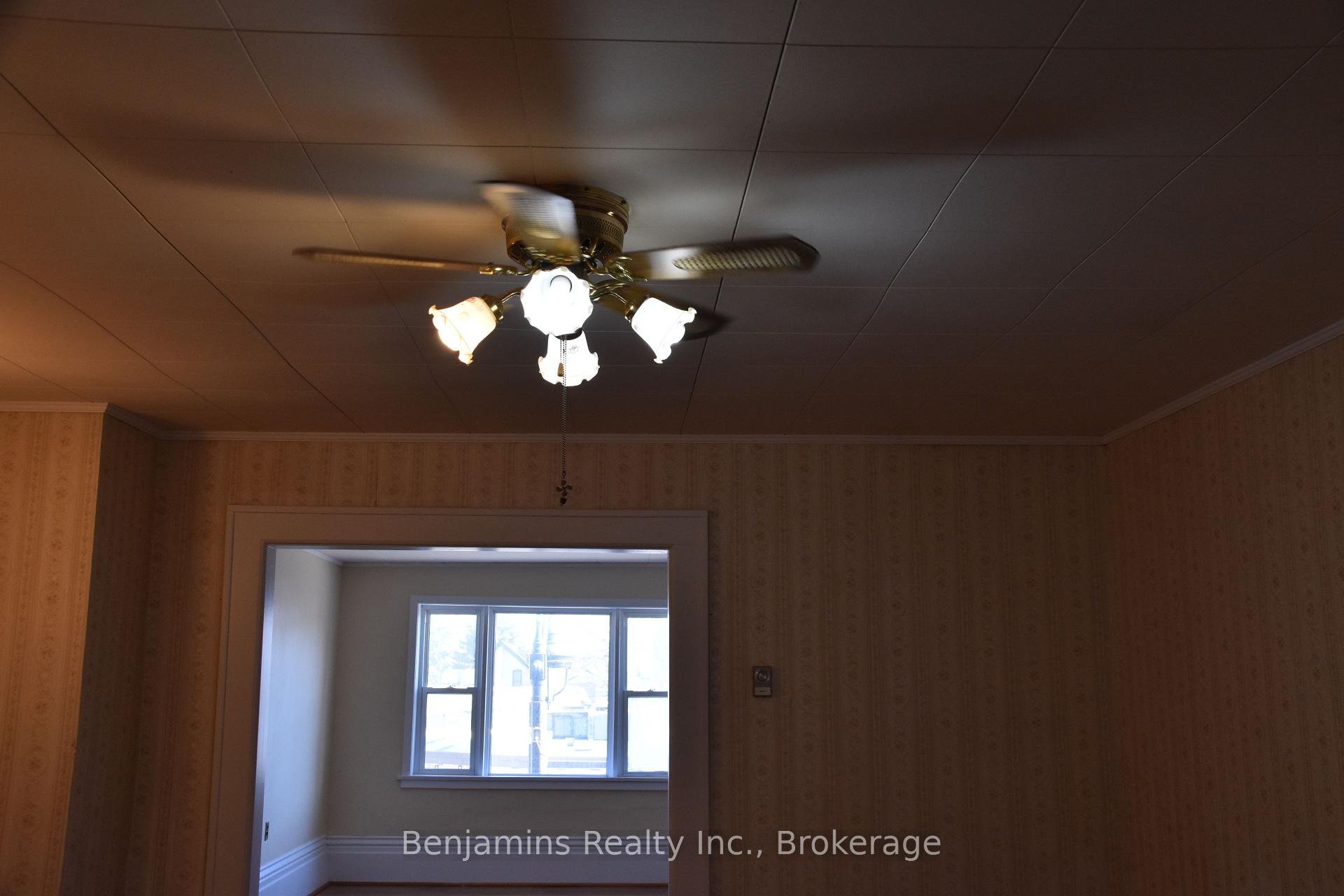 Photo 10 of 421 Main Street S, South Huron, Exeter — HOMEH