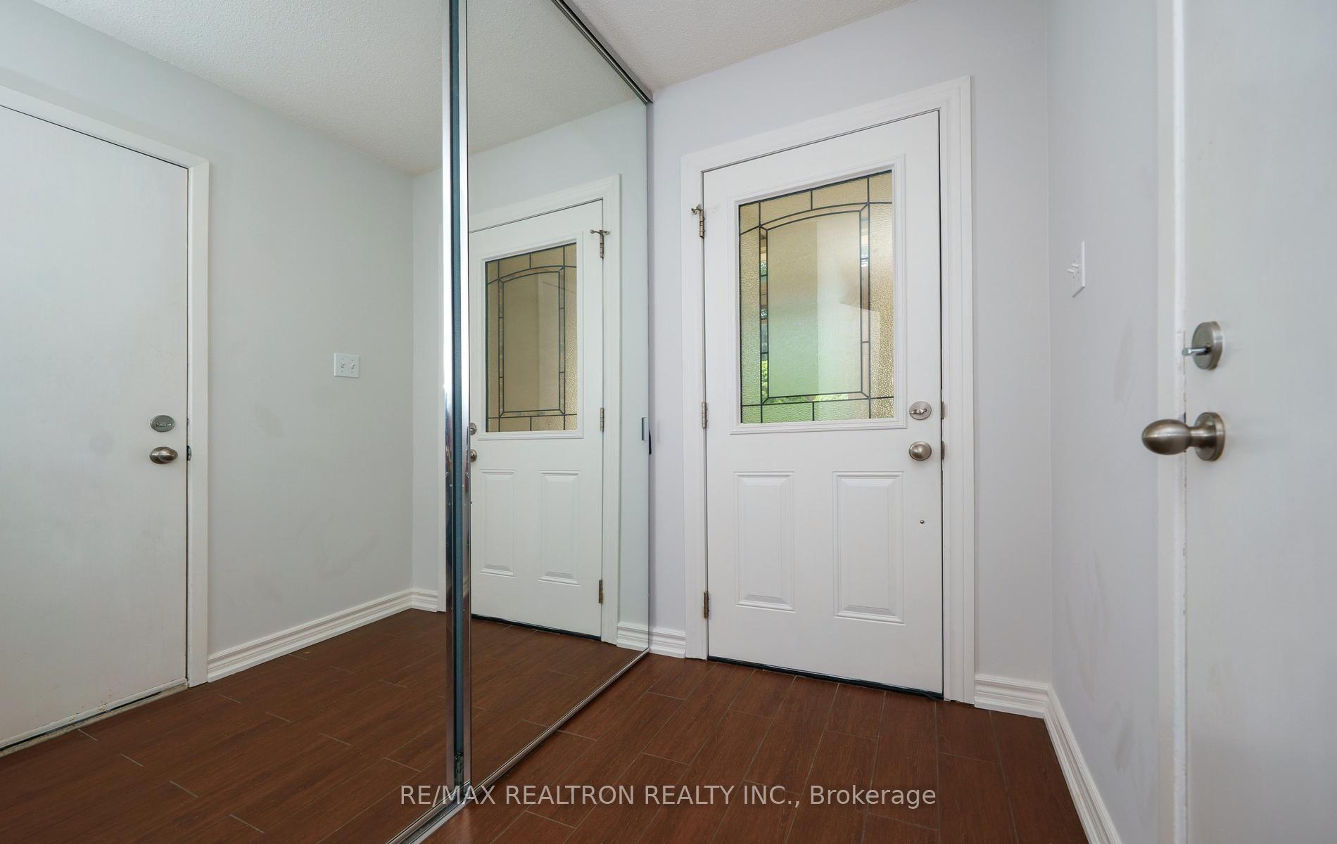 Photo 6 of 148 Mullen Drive, Vaughan, Crestwood-Springfarm-Yorkhill — HOMEH