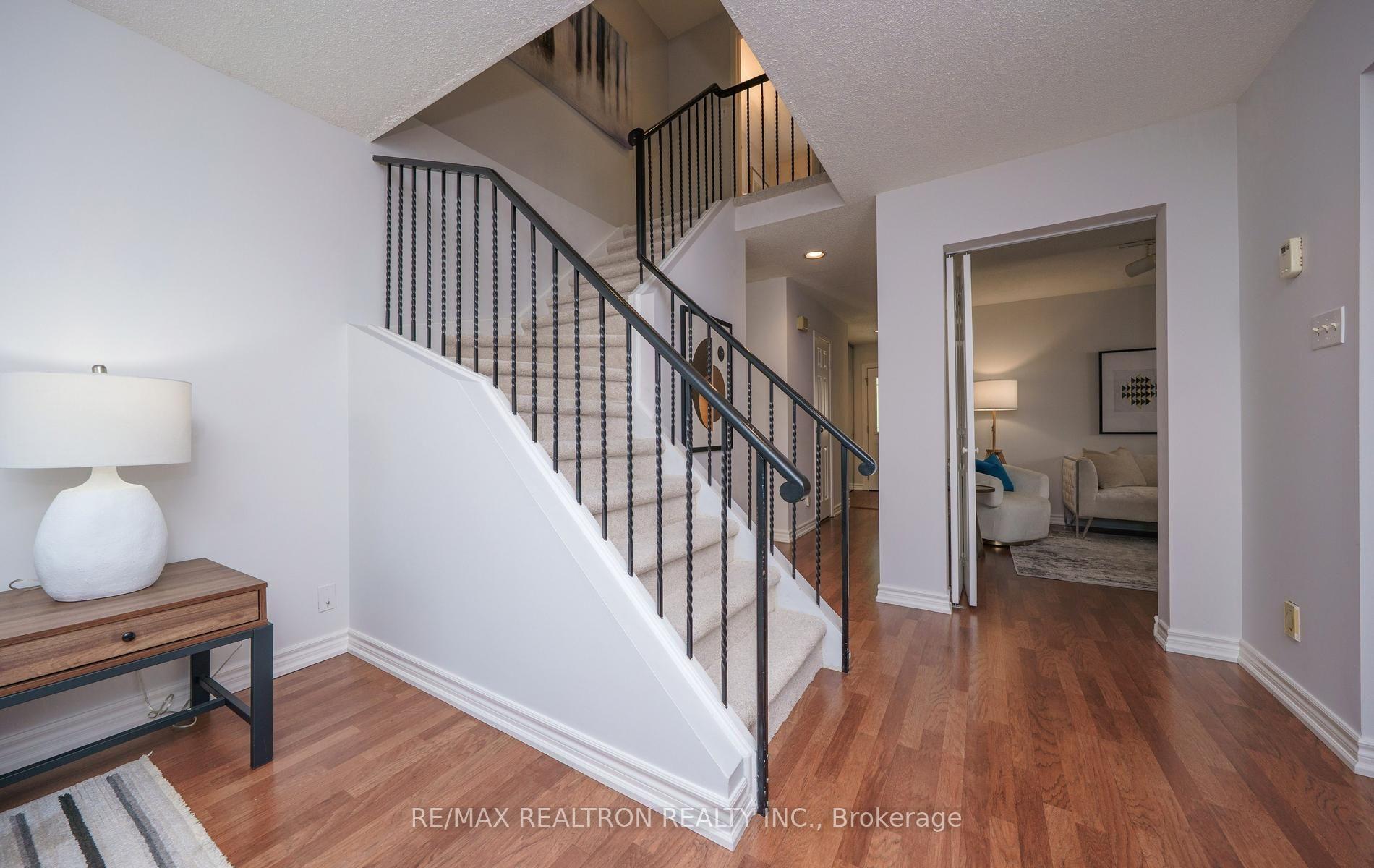 Photo 8 of 148 Mullen Drive, Vaughan, Crestwood-Springfarm-Yorkhill — HOMEH