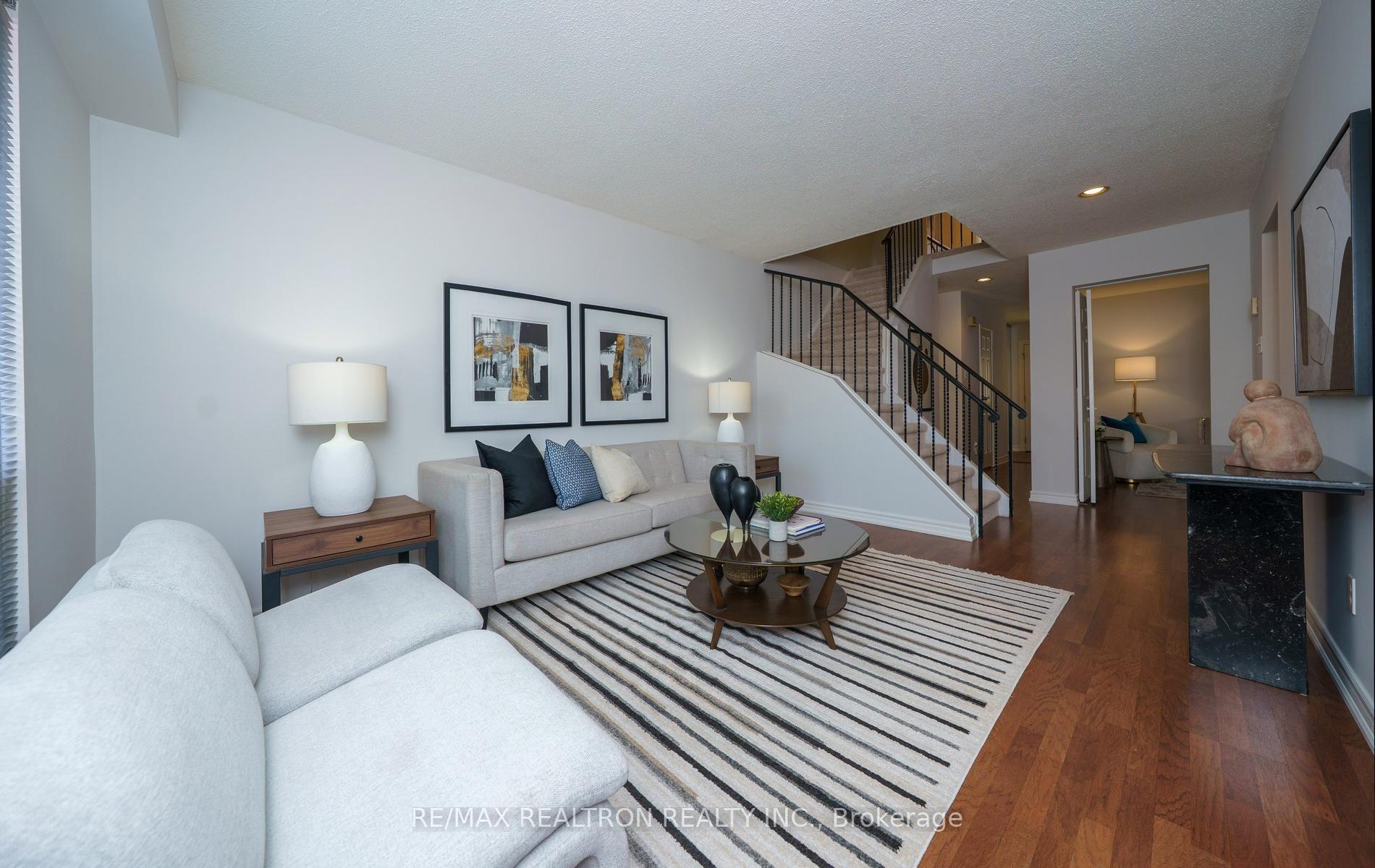 Photo 11 of 148 Mullen Drive, Vaughan, Crestwood-Springfarm-Yorkhill — HOMEH